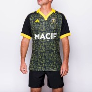 Le maillot réplica noir de cette saison